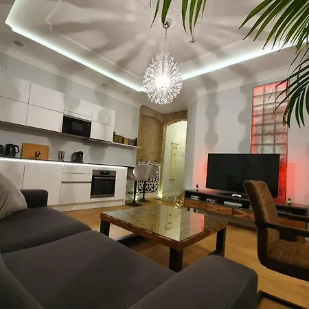 Modernes Design - Prenzlauer Berg Am Volkspark Friedrichshain * ברלין